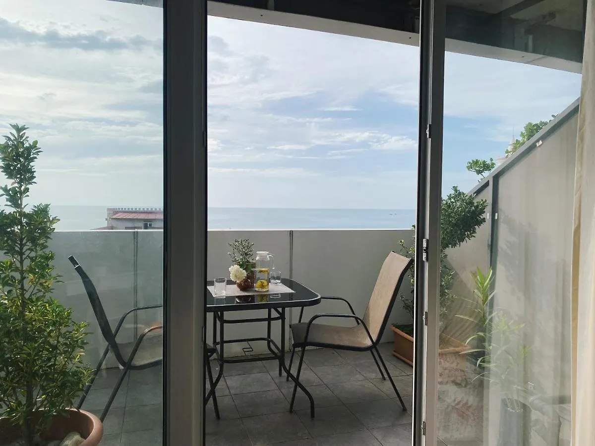 Sunset Apartment باتومي
