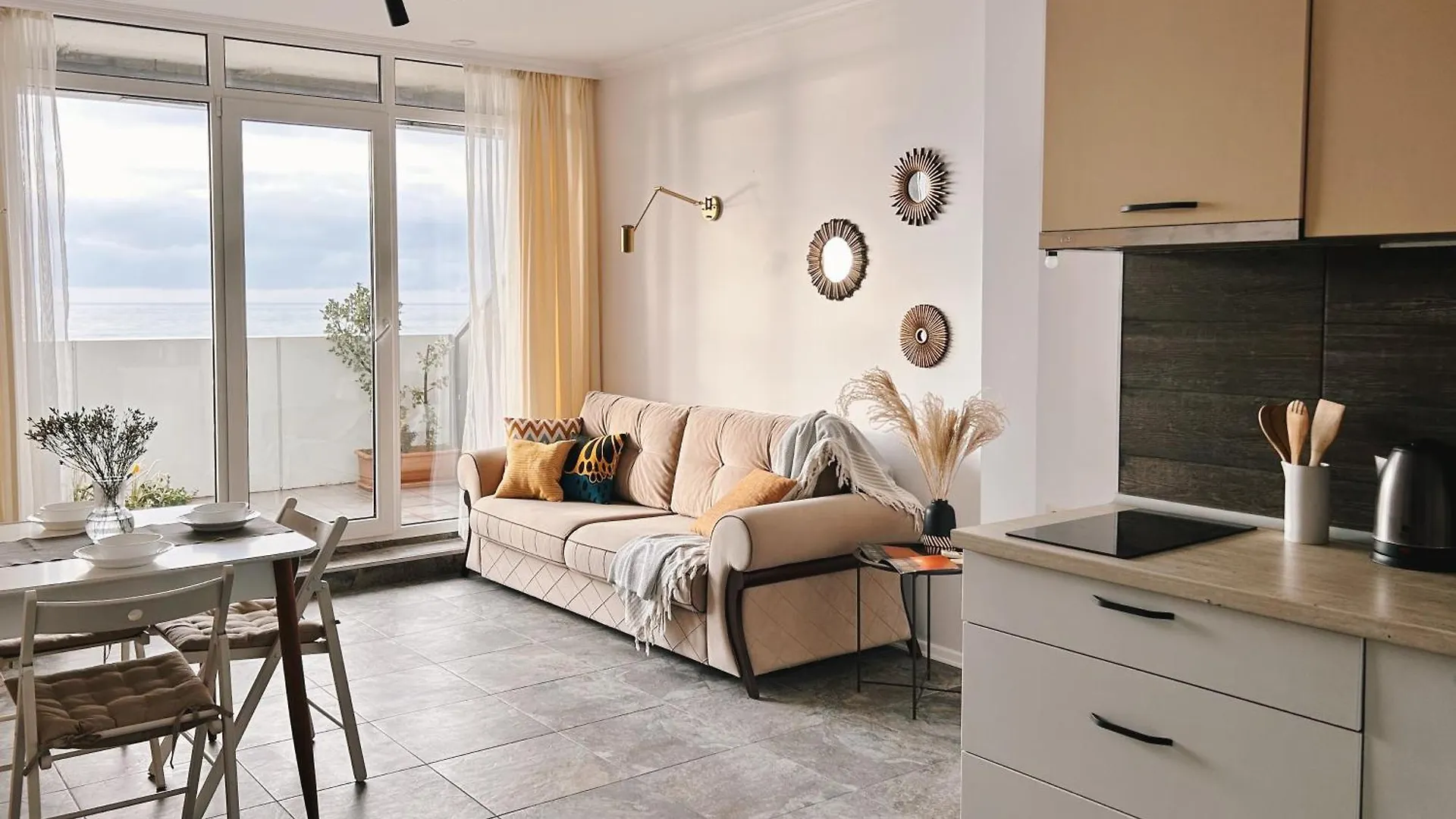 Sunset Apartment باتومي 0*,  جورجيا